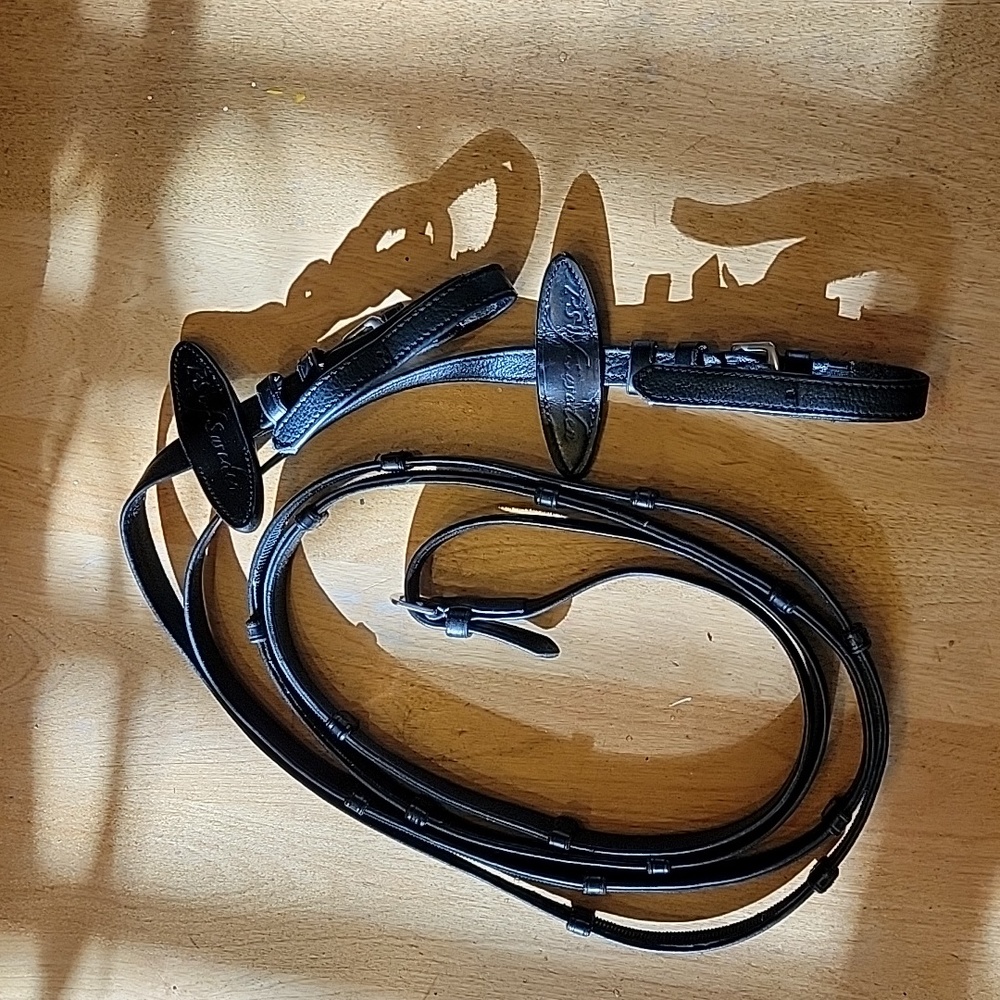 PS of Sweden softy/super grip black reins